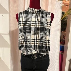 Expresso Women’s Plaid Sleeveless Mock Neck Blouse (L)